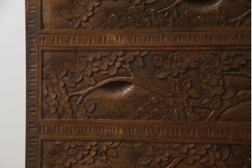 中古　美品　軽井沢彫り　満開の桜の彫刻をあしらった優美なドレッシングチェスト(ドレッサー、鏡台、引き出し、化粧台、サイドチェスト)(R-079024)