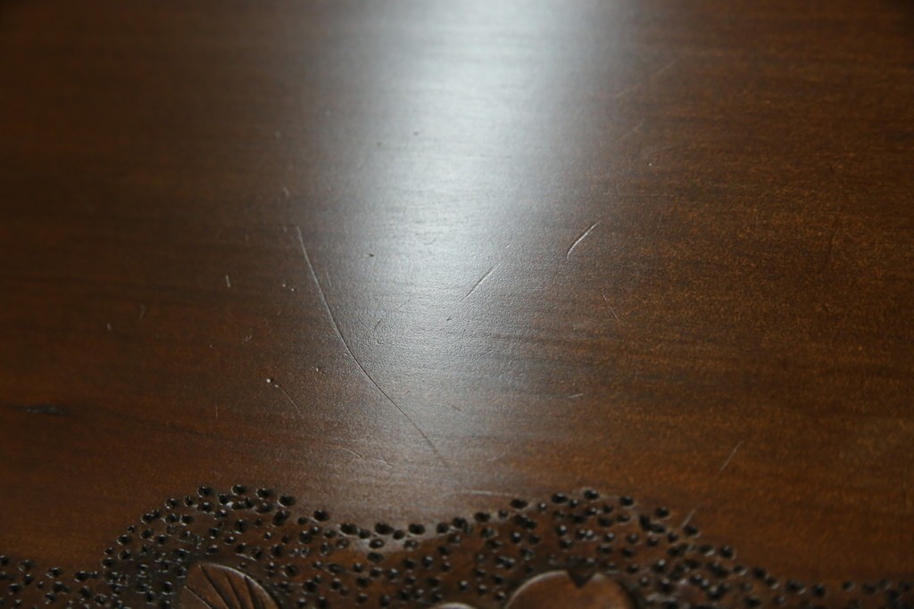 中古　美品　軽井沢彫り　満開の桜の彫刻をあしらった優美なドレッシングチェスト　(R-079024)