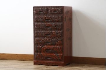 中古　美品　民芸家具　日光彫り　松竹梅の彫刻をあしらった朱塗りの小引き出し(小物収納、ドロワー、サイドチェスト)(R-079025)