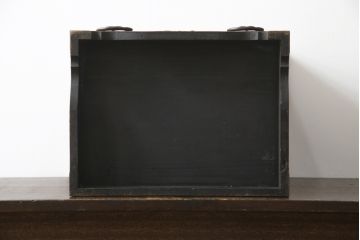 和製ビンテージ　門間箪笥店(門間屋)　仙台箪笥　木地呂塗り　意匠を凝らした手打ち金具が魅力的な小箪笥(小引き出し、小物収納、卓上収納、ヴィンテージ)(定価約28万円)(R-079029)