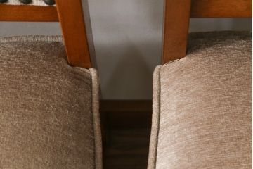 中古　美品　横浜クラシック家具　ダニエル(daniel)　ミッシェル(Michel)サイドチェア　挽き物脚がクラシカルな雰囲気を演出してくれるダイニングチェア5脚セット(椅子、イス、アームレスチェア、バラ売り可能)(R-079030)