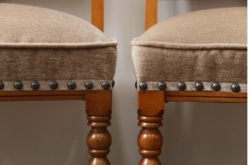 中古　美品　横浜クラシック家具　ダニエル(daniel)　ミッシェル(Michel)サイドチェア　挽き物脚がクラシカルな雰囲気を演出してくれるダイニングチェア5脚セット(椅子、イス、アームレスチェア、バラ売り可能)(R-079030)