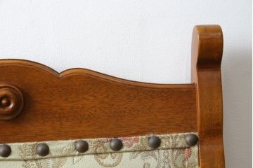 中古　美品　横浜クラシック家具　ダニエル(daniel)　ミッシェル(Michel)　高級感のある優雅な佇まいが魅力的なアームチェア2脚セット(ダイニングチェア、椅子、イス)(R-079031)