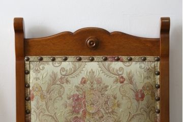 中古　美品　横浜クラシック家具　ダニエル(daniel)　ミッシェル(Michel)　高級感のある優雅な佇まいが魅力的なアームチェア2脚セット(ダイニングチェア、椅子、イス)(R-079031)