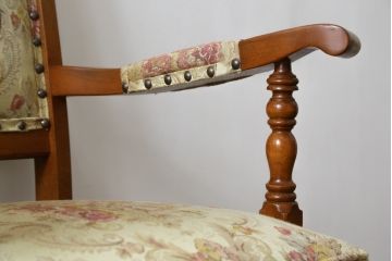 中古　美品　横浜クラシック家具　ダニエル(daniel)　ミッシェル(Michel)　高級感のある優雅な佇まいが魅力的なアームチェア2脚セット(ダイニングチェア、椅子、イス)(R-079031)
