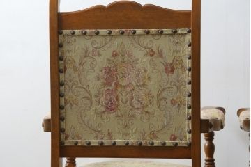 中古　美品　横浜クラシック家具　ダニエル(daniel)　ミッシェル(Michel)　高級感のある優雅な佇まいが魅力的なアームチェア2脚セット(ダイニングチェア、椅子、イス)(R-079031)
