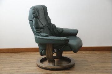 中古　EKORNES(エコーネス)　本革　ロングセラー!!一番人気のストレスレス レノ クラシック(M)(レザー、アームチェア、リクライニングチェア、椅子、一人掛けソファ、1Pソファ)(R-079033)