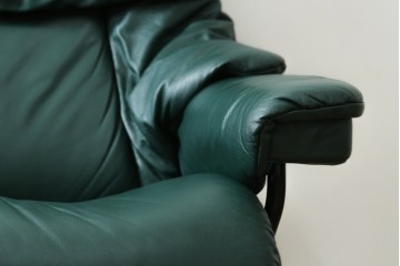 中古　EKORNES(エコーネス)　本革　ロングセラー!!　一番人気のストレスレス レノ クラシック M　(R-079033)