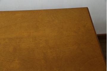 中古　横浜クラシック家具　ダニエル(daniel)　アーリーアメリカンシリーズ　Michel(ミッシェル)　A-307　ヨーロピアンな装飾が上品なダイニングテーブル(ミッシェルテーブル、4人掛け、6人掛け、食卓)(R-079035)