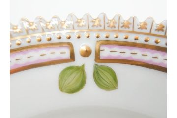 デンマーク　ROYAL COPENHAGEN(ロイヤルコペンハーゲン)　フローラダニカ　617　匠の美技に魅了されるプレート(花、フラワー、金彩、ケーキプレート、中皿、ディッシュ、洋食器、北欧)(R-079042)　