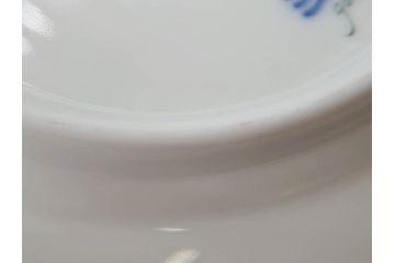 デンマーク　ROYAL COPENHAGEN(ロイヤルコペンハーゲン)　フローラダニカ　615　黄色い花が印象的で優雅なプレート(金彩、フラワー、ディッシュ、小皿、銘々皿、洋食器、北欧)(R-079043)
