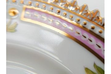 デンマーク　ROYAL COPENHAGEN(ロイヤルコペンハーゲン)　フローラダニカ　615　黄色い花が印象的で優雅なプレート(金彩、フラワー、ディッシュ、小皿、銘々皿、洋食器、北欧)(R-079043)
