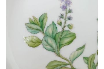 デンマーク　ROYAL COPENHAGEN(ロイヤルコペンハーゲン)　フローラダニカ　621　丹念に描かれた花のデザインが見事なプレート(フラワー、金彩、中皿、ディッシュ、ケーキプレート、洋食器、北欧)(R-079044)　