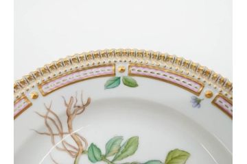 デンマーク　ROYAL COPENHAGEN(ロイヤルコペンハーゲン)　フローラダニカ　621　丹念に描かれた花のデザインが見事なプレート(フラワー、金彩、中皿、ディッシュ、ケーキプレート、洋食器、北欧)(R-079044)　