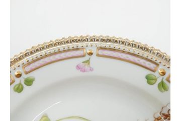 デンマーク　ROYAL COPENHAGEN(ロイヤルコペンハーゲン)　フローラダニカ　621　可憐な花のデザインが可愛らしいプレート(金彩、フラワー、ディッシュ、中皿、ケーキプレート、洋食器、北欧)(R-079045)