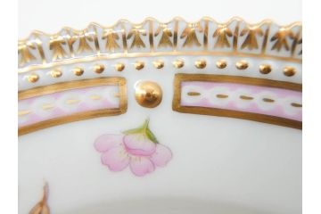 デンマーク　ROYAL COPENHAGEN(ロイヤルコペンハーゲン)　フローラダニカ　621　可憐な花のデザインが可愛らしいプレート(金彩、フラワー、ディッシュ、中皿、ケーキプレート、洋食器、北欧)(R-079045)