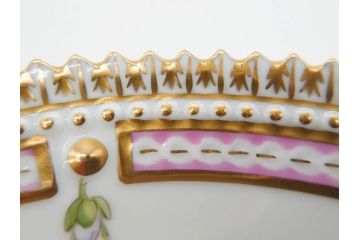 デンマーク　ROYAL COPENHAGEN(ロイヤルコペンハーゲン)　フローラダニカ　621　煌びやかな金彩と生き生きと描かれた花に見惚れるプレート(フラワー、ディッシュ、中皿、ケーキプレート、洋食器、北欧)(R-079046)