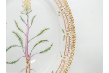 デンマーク　ROYAL COPENHAGEN(ロイヤルコペンハーゲン)　フローラダニカ　371　食卓が華やぐ優雅なオーバルプレート(金彩、フラワー、ディッシュ、中皿、洋食器、北欧)(R-079048)