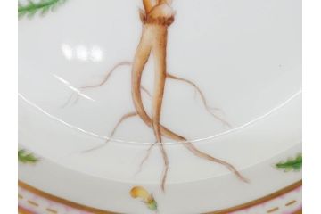 デンマーク　ROYAL COPENHAGEN(ロイヤルコペンハーゲン)　フローラダニカ　371　食卓が華やぐ優雅なオーバルプレート(金彩、フラワー、ディッシュ、中皿、洋食器、北欧)(R-079048)