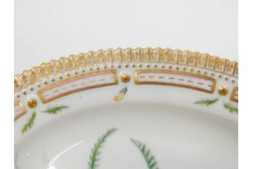 デンマーク　ROYAL COPENHAGEN(ロイヤルコペンハーゲン)　フローラダニカ　371　食卓が華やぐ優雅なオーバルプレート(金彩、フラワー、ディッシュ、中皿、洋食器、北欧)(R-079048)