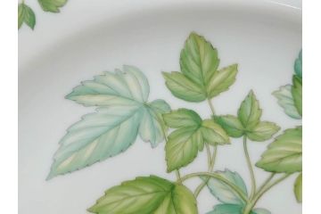 デンマーク　ROYAL COPENHAGEN(ロイヤルコペンハーゲン)　フローラダニカ　624　細部まで丁寧に色付された可愛らしいプレート(金彩、フラワー、ディッシュ、大皿、洋食器、北欧)(R-079049)