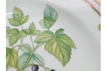 デンマーク　ROYAL COPENHAGEN(ロイヤルコペンハーゲン)　フローラダニカ　624　細部まで丁寧に色付された可愛らしいプレート(金彩、フラワー、ディッシュ、大皿、洋食器、北欧)(R-079049)