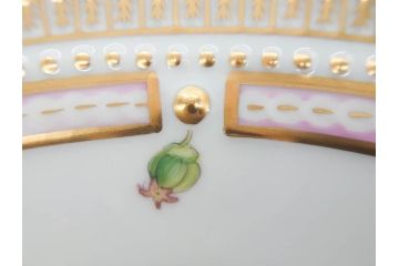 デンマーク　ROYAL COPENHAGEN(ロイヤルコペンハーゲン)　フローラダニカ　624　細部まで丁寧に色付された可愛らしいプレート(金彩、フラワー、ディッシュ、大皿、洋食器、北欧)(R-079049)