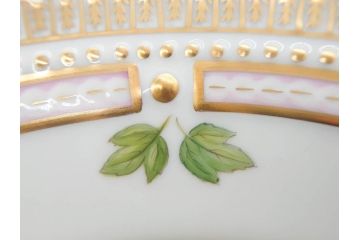 デンマーク　ROYAL COPENHAGEN(ロイヤルコペンハーゲン)　フローラダニカ　624　細部まで丁寧に色付された可愛らしいプレート(金彩、フラワー、ディッシュ、大皿、洋食器、北欧)(R-079049)
