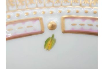 デンマーク　ROYAL COPENHAGEN(ロイヤルコペンハーゲン)　フローラダニカ　20/3549　食卓を鮮やかに彩るプレート(金彩、フラワー、ディッシュ、大皿、洋食器、北欧)(R-079050)