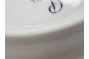デンマーク　ROYAL COPENHAGEN(ロイヤルコペンハーゲン)　フローラダニカ　20/3549　食卓を鮮やかに彩るプレート(金彩、フラワー、ディッシュ、大皿、洋食器、北欧)(R-079050)