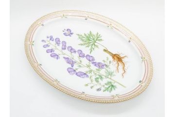 デンマーク　ROYAL COPENHAGEN(ロイヤルコペンハーゲン)　フローラダニカ　375　煌びやかさと淑やかさを兼ね備えた見事なオーバルプレート(金彩、フラワー、ディッシュ、大皿、洋食器、北欧)(R-079051)