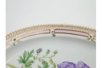 デンマーク　ROYAL COPENHAGEN(ロイヤルコペンハーゲン)　フローラダニカ　375　煌びやかさと淑やかさを兼ね備えた見事なオーバルプレート(金彩、フラワー、ディッシュ、大皿、洋食器、北欧)(R-079051)