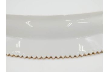 デンマーク　ROYAL COPENHAGEN(ロイヤルコペンハーゲン)　フローラダニカ　375　煌びやかさと淑やかさを兼ね備えた見事なオーバルプレート(金彩、フラワー、ディッシュ、大皿、洋食器、北欧)(R-079051)