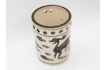 時代物　松景銘　麒麟に雲図　空駆ける麒麟が印象的な火鉢(陶器、丸火鉢、手あぶり、吉祥文様、霊獣)(R-079052)