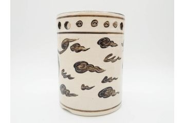 時代物　松景銘　麒麟に雲図　空駆ける麒麟が印象的な火鉢(陶器、丸火鉢、手あぶり、吉祥文様、霊獣)(R-079052)