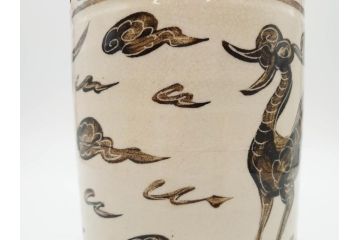 時代物　松景銘　麒麟に雲図　土の温もりを感じる火鉢(陶器、丸火鉢、手あぶり、吉祥文様、霊獣)(R-079053)