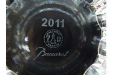 フランス　Baccarat　バカラ　エトナ(2011年・日本限定)　ARABESQUE SMALL BOWL(アラベスク スモール ボウル)　繊細なカッティングが煌めくタンブラー&ボウル(フルレッドクリスタルガラス、ロックグラス、コップ、グラス、小鉢、共箱付き)(R-079054)