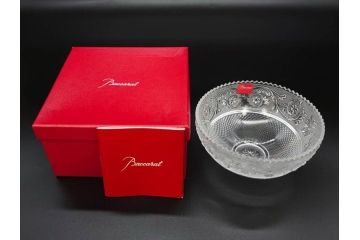 フランス　Baccarat　バカラ　エトナ(2011年・日本限定)　ARABESQUE SMALL BOWL(アラベスク スモール ボウル)　繊細なカッティングが煌めくタンブラー&ボウル(フルレッドクリスタルガラス、ロックグラス、コップ、グラス、小鉢、共箱付き)(R-079054)