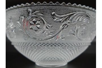 フランス　Baccarat　バカラ　エトナ(2011年・日本限定)　ARABESQUE SMALL BOWL(アラベスク スモール ボウル)　繊細なカッティングが煌めくタンブラー&ボウル(フルレッドクリスタルガラス、ロックグラス、コップ、グラス、小鉢、共箱付き)(R-079054)