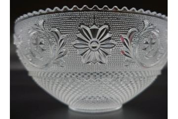 フランス　Baccarat　バカラ　エトナ(2011年・日本限定)　ARABESQUE SMALL BOWL(アラベスク スモール ボウル)　繊細なカッティングが煌めくタンブラー&ボウル(フルレッドクリスタルガラス、ロックグラス、コップ、グラス、小鉢、共箱付き)(R-079054)
