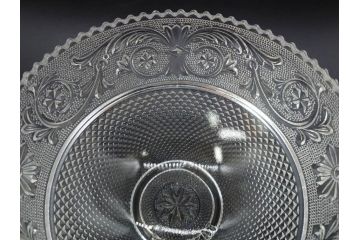 フランス　Baccarat　バカラ　エトナ(2011年・日本限定)　ARABESQUE SMALL BOWL(アラベスク スモール ボウル)　繊細なカッティングが煌めくタンブラー&ボウル(フルレッドクリスタルガラス、ロックグラス、コップ、グラス、小鉢、共箱付き)(R-079054)