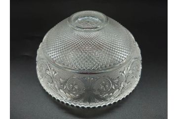 フランス　Baccarat　バカラ　エトナ(2011年・日本限定)　ARABESQUE SMALL BOWL(アラベスク スモール ボウル)　繊細なカッティングが煌めくタンブラー&ボウル(フルレッドクリスタルガラス、ロックグラス、コップ、グラス、小鉢、共箱付き)(R-079054)
