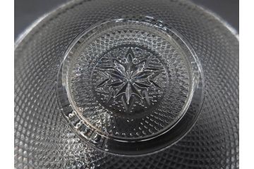 フランス　Baccarat　バカラ　エトナ(2011年・日本限定)　ARABESQUE SMALL BOWL(アラベスク スモール ボウル)　繊細なカッティングが煌めくタンブラー&ボウル(フルレッドクリスタルガラス、ロックグラス、コップ、グラス、小鉢、共箱付き)(R-079054)