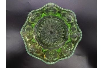 戦前　昭和初期　プレスガラス　ウランガラス　ノスタルジックなデザインが魅力的なフリル皿&氷コップ2客(かき氷カップ、ガラス食器、デザートカップ、硝子、和ガラス、レース)(R-079055)
