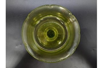 戦前　昭和初期　プレスガラス　ウランガラス　ノスタルジックなデザインが魅力的なフリル皿&氷コップ2客(かき氷カップ、ガラス食器、デザートカップ、硝子、和ガラス、レース)(R-079055)