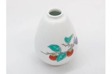 重要無形文化財　人間国宝　十四代 酒井田柿右衛門　有田焼　錦　柿文　優美なフォルムの一輪生(一輪挿し、花瓶、花器、花生、花入、フラワーベース、陶器、共箱付き)(R-079059)　