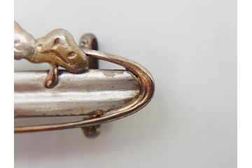 彫金　K18(18金)　細やかな金工が魅力的な帯留め(ゴールド、真珠、パール、松、風景、着物道具、和装小物、アクセサリー)(R-079062)