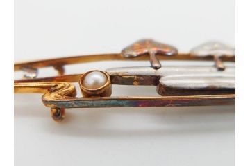 彫金　K18(18金)　細やかな金工が魅力的な帯留め(ゴールド、真珠、パール、松、風景、着物道具、和装小物、アクセサリー)(R-079062)