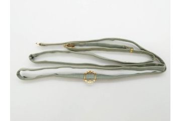 彫金　K18(18金)　さりげないデザインが上品な帯留め(ゴールド、真珠、パール、帯締め、着物道具、アクセサリー、和装小物、ケース付き)(R-079063)
