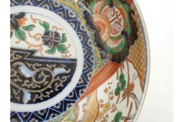 明治期　成化年製　伊万里　色絵　約31cm　1尺　色彩が鮮やかで豪華な深鉢(松、梅、鶴、ツル、菊、花、深皿、金彩、和食器、和皿、一尺)(R-079065)